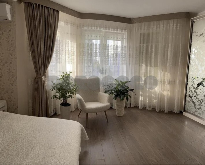 Продаж  2- кім. кв-ри 68 м2 по вул. Теплична  42,  с. Святопетрівське - фото 1