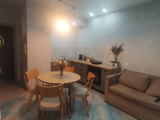 Продаж євро-3 кімнатної квартири, 66,7 м2, в жк «Кошовий» Стоянка