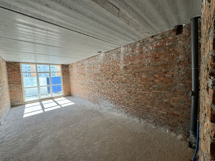 ‼️32м2 + 16м2 ( дворик ) 1 поверх КОМЕРЦІЯ / КВАРТИРА - фото 1