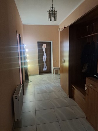 Продається двухкімнатна  квартира в с Макарів Киівська область - фото 1