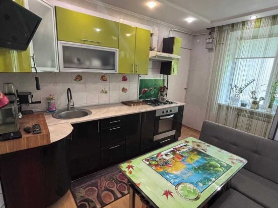 ТЕРМІНОВО продам свою квартиру в селі Гора. Власник Кедина Гора