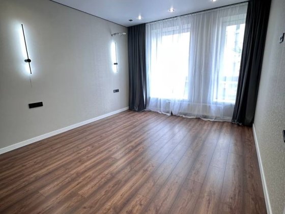 Продаж однокімнатної квартири Хотів