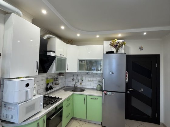 1-к кв., с. Хотів, вул. Б. Хмельницького, 1; без комісії для покупця! Хотів