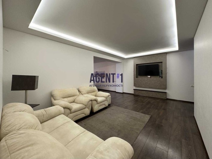 Продаж якісної 3-кімн. квартири ЖК Чайка, вул. Лобановського, 21. - фото 1