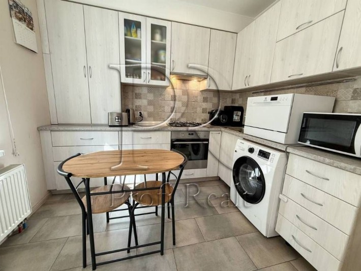 Продаж 3-к кв/ЖК Соцтаун Чайка/Печерська/ремонт/метро Житомирська - фото 1