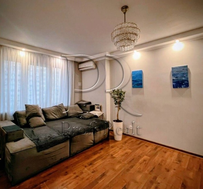 Продаж 2 к кв/ Чайки/Печерська/з ремонтом та меблями/метро Житомирська - фото 1