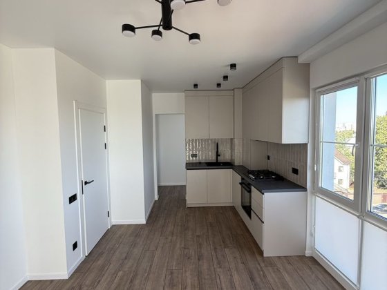 Продаж 1к квартири 43 кв.м. в ЖК «Oxford», с. Чайки Чайки