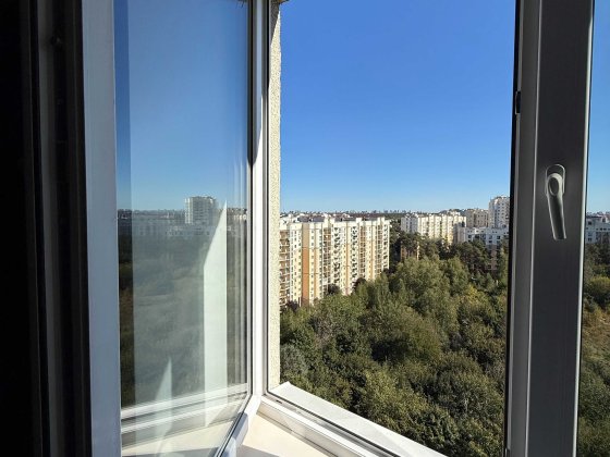 Видова 5-кімнатна квартира з сауною у ЖК "Чайка" Чайки