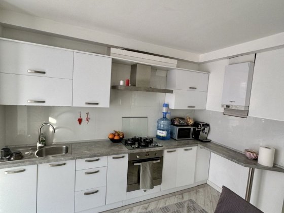 Продаж 2-кімн квартири 78 м2, вул Лікарська. Брюховичи