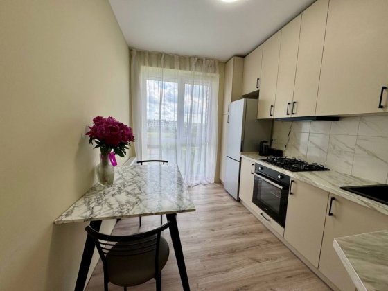 Продаж 2 кімнатної квартири в Солонці вул.Орлика Солонка