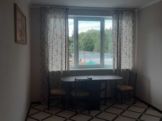 Продаються 2х кімнатна квартира на другому поверсі Самбір