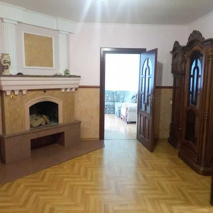 Продаж 4 км квартири м.Самбір з гаражем - фото 1