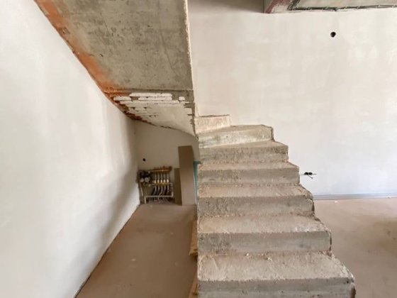 Продаж двохрівневої квартири на Героїв Крут Сокольники