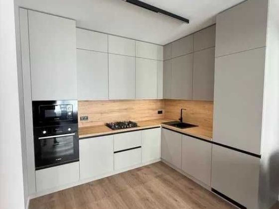 Продаж 2 кім. кв в ЖК Авалон Холідей з якісним авторським ремонтом Сокільники