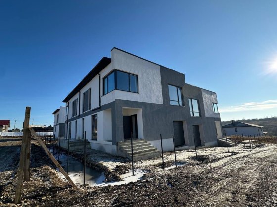 Продаж Солонка будинок( котедж) Солонка