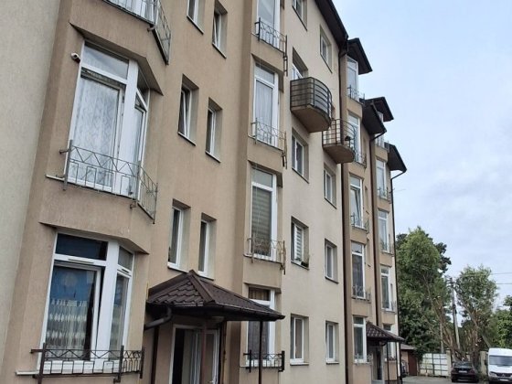 Продаж дворівневої квартири Брюховичі Брюховичи