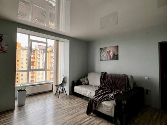 Продаж від Власника 1- кімнатна квартира Зубра