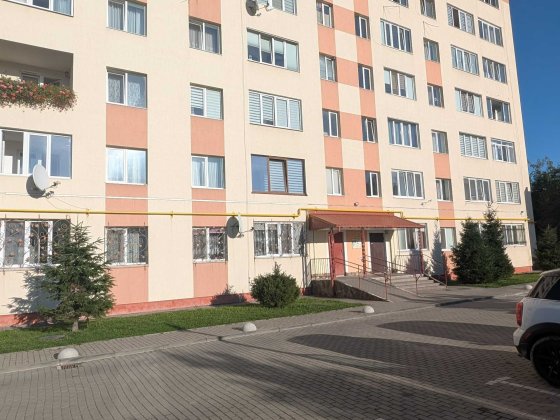 Дворівнева квартира у Винниках, вул. Сухомлинського №14 Винники