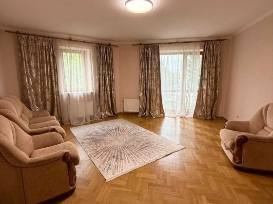 Терміновий продаж сучасної 3-кімнатної квартири в с.Зимна Вода Зимняя Вода