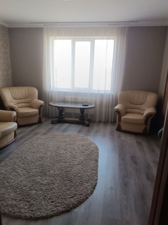 Продам 3-кімнатну квартиру на вул. Вербицького, Новояворівськ - фото 1