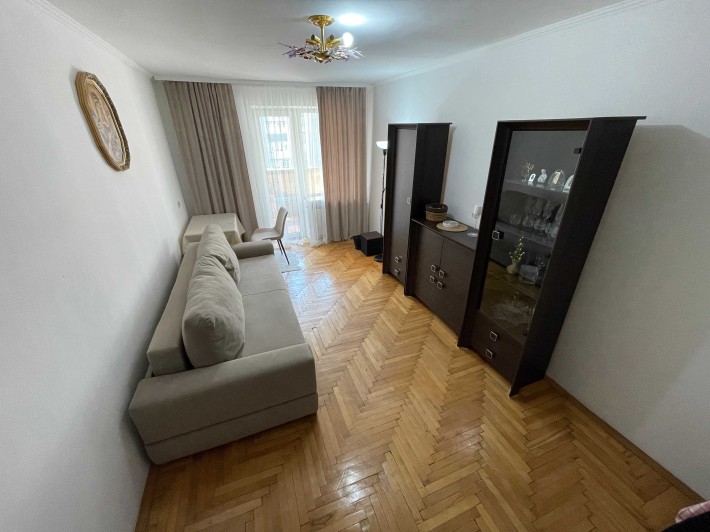 Продам 3 кімнатну квартиру 73 кв.м. м. Новояворівськ! - фото 1