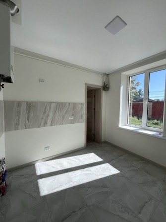 Квартира з сучасним ремонтом - фото 1