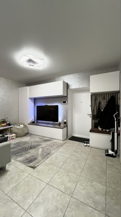 Продам квартиру в Авангарді - фото 1