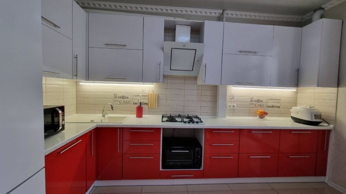 Продам двух комнатную квартиру ЖК Мариинский+ кладовка - фото 1