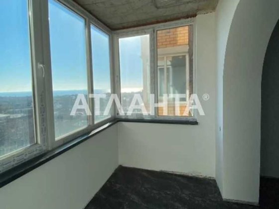 Предлагается 2 ком квартира с видом на море изо всех окон. Фонтанка