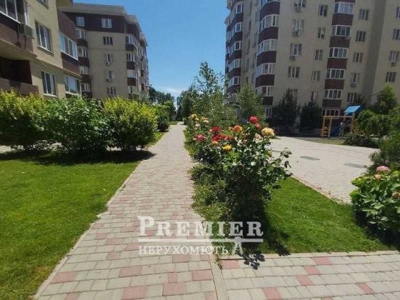 К морю ехать не нужно - оно через дорогу! Лучшая цена сегодня! Крижанівка