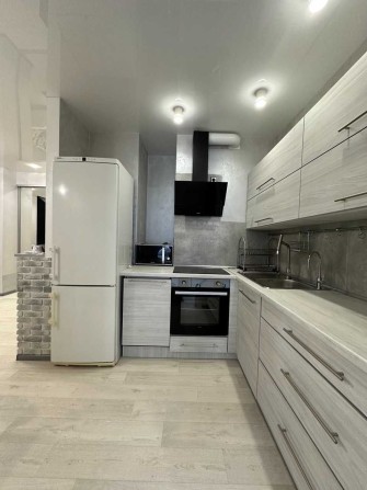 Продам квартиру "Евродвушку" с Ремонтом в КАДОР на ул. Сахарова - фото 1