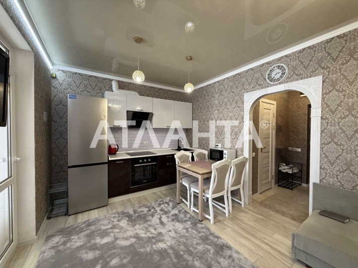 Продам 1-комнатную квартиру в Ремонтом и Мебелью ЖК Розенталь - фото 1