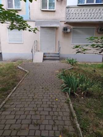 Продам 2-х кімнатну  квартиру ,нежитловий фонд, від хозяЇна - фото 1