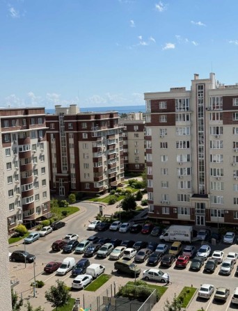 Продам квартиру  в элитном жилом комплексе с охраняемой территорией - фото 1