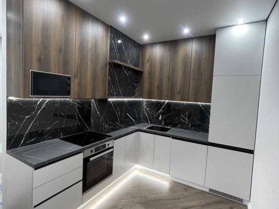 Продам евро двухкомнатную ЖК Акварель-2 с дизайнер. ремонтом (206-580) Лиманка