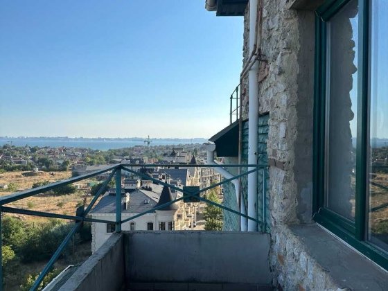 Продам 2 кімнатну кв-ру в ЖК Зелений Мис Крыжановка