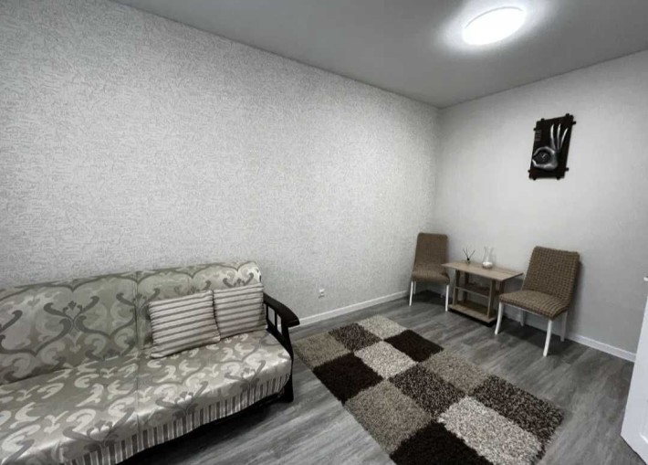 1 комнатная квартира с ремонтом в ЖК "Приморские Сады" - фото 1