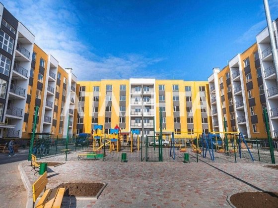 Продам нову 1 кімн. квартиру з капремонтом ЖК 7 Небо Авангард