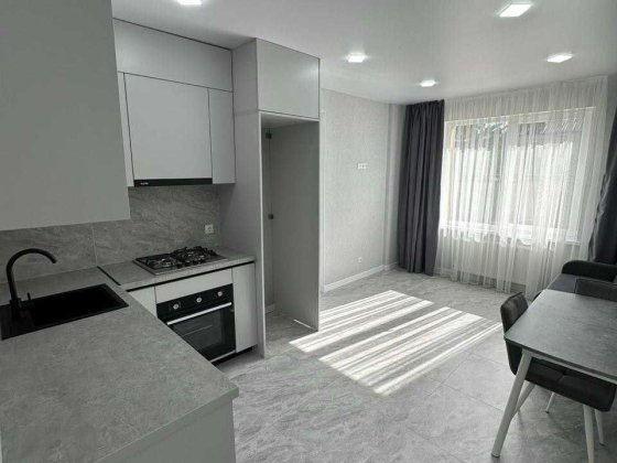 Продам 1-кімнатну квартиру з євроремонтом у новобудові з газом! Лиманка