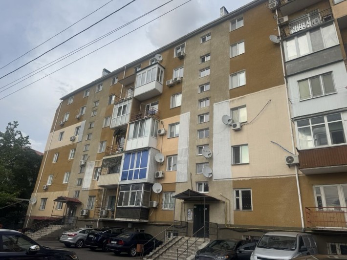 Продам 2-уровневую квартиру - фото 1