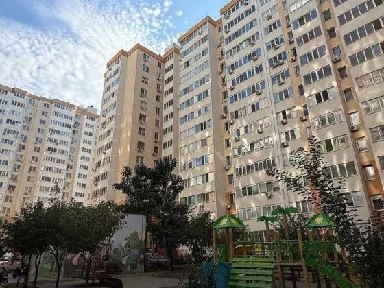 Продам 1ком.в сданном доме в ЖК Радужный 40м2! код(070-138) Лиманка