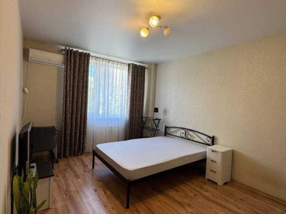 В продажу 1-к  квартира з ремонтом та укомплектована - ЖК 7 Небо Авангард