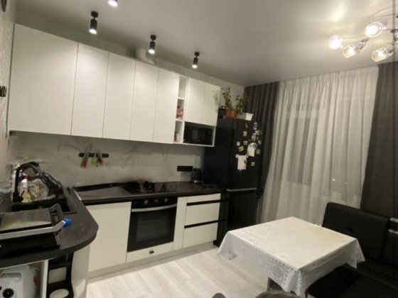 Квартира 1-комнатная, 44,7 м², ремонт, ЖК «Акварель» Лиманка