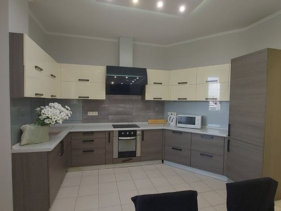 Кадор на Таирова с хорошим ремонтом 75000 Лиманка