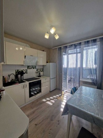 Продам большую 2 комнатную квартиру ЖК Радужный (3-212-171) - фото 1