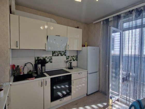 Продам большую 2 комнатную квартиру ЖК Радужный (3-212-171) Лиманка