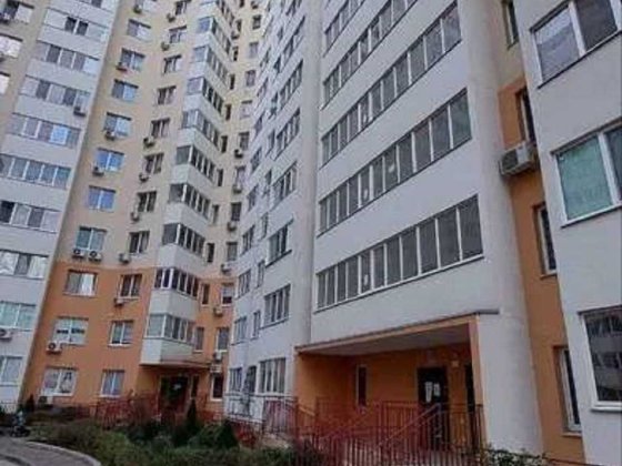 Продам 1 к квартиру в ЖК"Радужный" дом 23. Лиманка