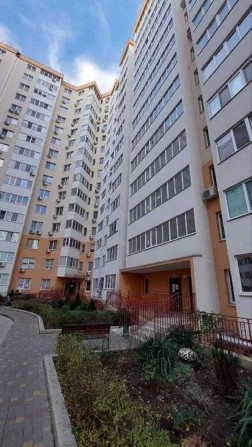 Продам 1 к квартиру в ЖК"Радужный" дом 23. - фото 1