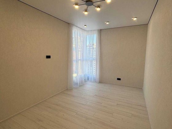 ПРОДАМ 2-кімнатну квартиру з НОВИМ ремонтом в новобудові на Таїрова Лиманка