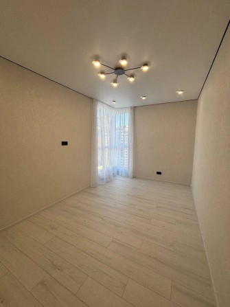 ПРОДАМ 2-кімнатну квартиру з НОВИМ ремонтом в новобудові на Таїрова - фото 1